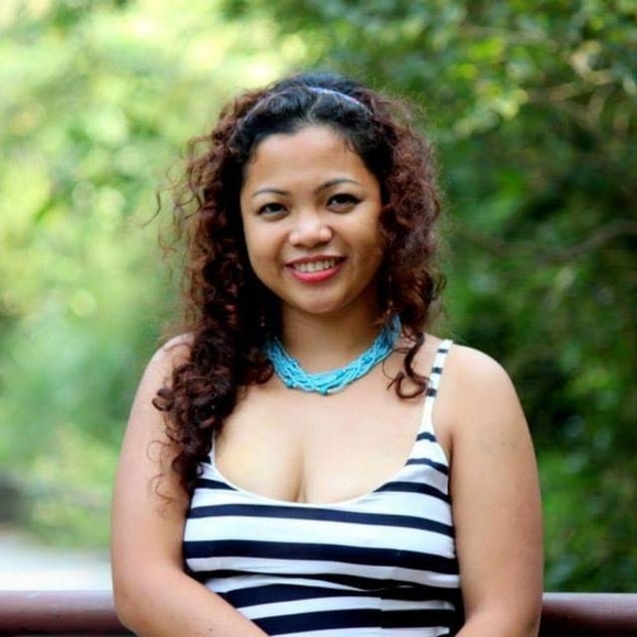 Meet your Posher, Kate - Picture 1 of 2